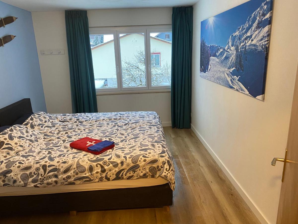 Spring Inn Apartments Meiringen Bagian luar foto